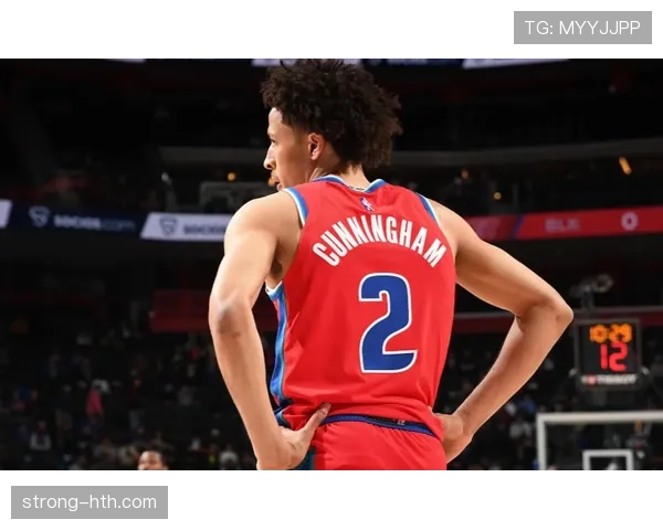 黄潜锋线火力全开，状态回暖助球队稳步冲击榜首