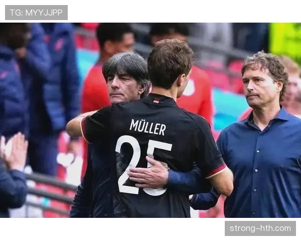 近期足球赛事频现爆冷赛果，多支强队意外失利