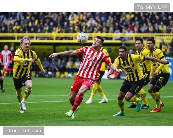 霍伊别尔在英超赛季中表现稳健，影响热刺战绩的关键中场分析