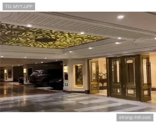 覃海洋又开始低调炫富了，这回是家里那个超级豪车车库？